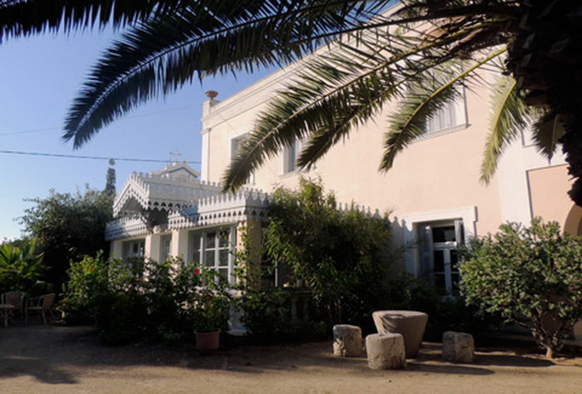 Aristocratic 19Th Century Neo Classical Mansion With Private Pool ファイニカス エクステリア 写真