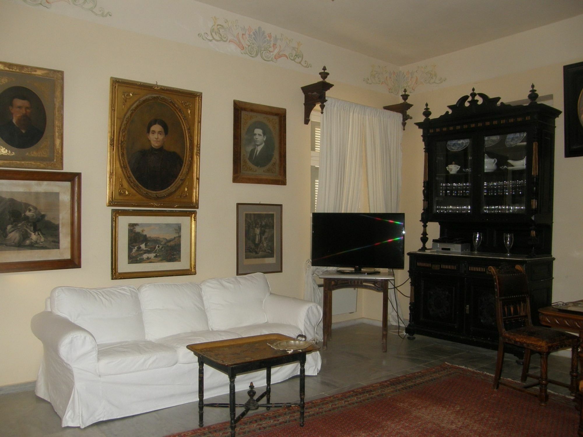 Aristocratic 19Th Century Neo Classical Mansion With Private Pool ファイニカス エクステリア 写真